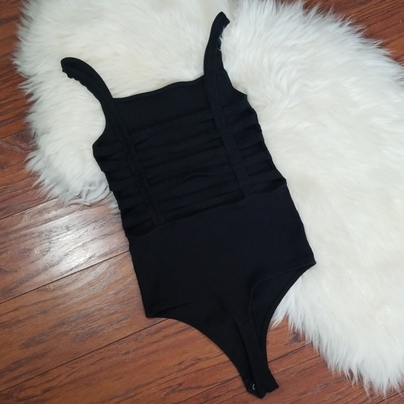 Express Strappy Ribbed Tank Bodysuit - Picture 4 of 8